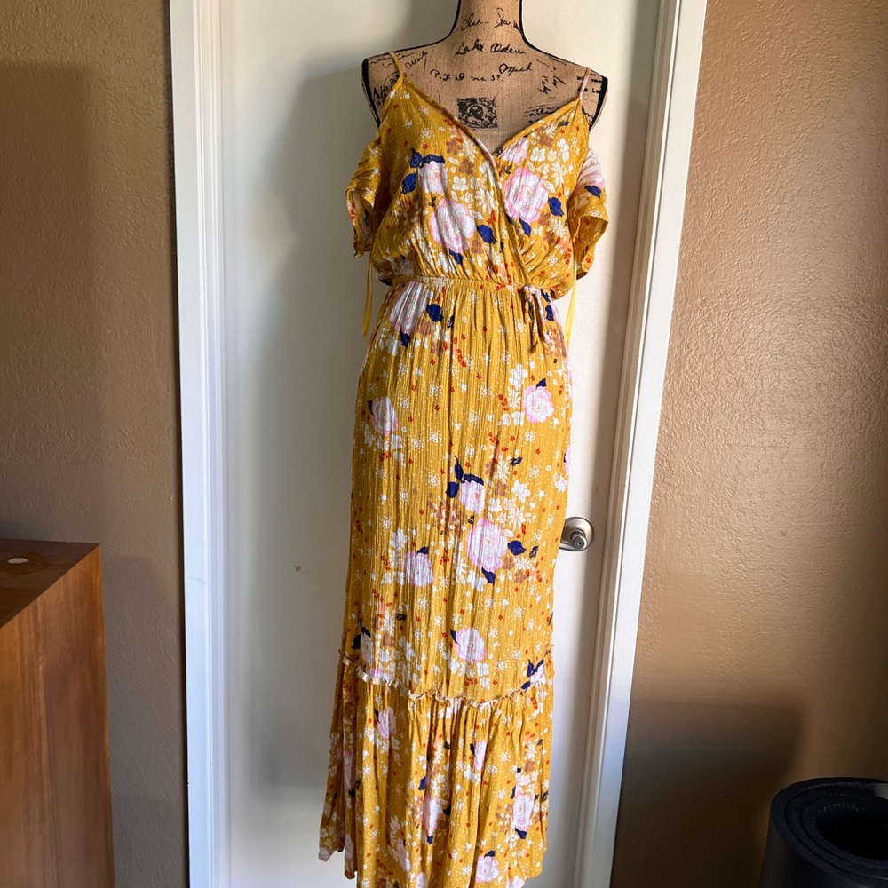 Maxi Dress - Picture 4 of 7